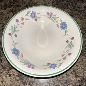 Oneida “Ava” Floral Patterned Bowl 6 1/4”